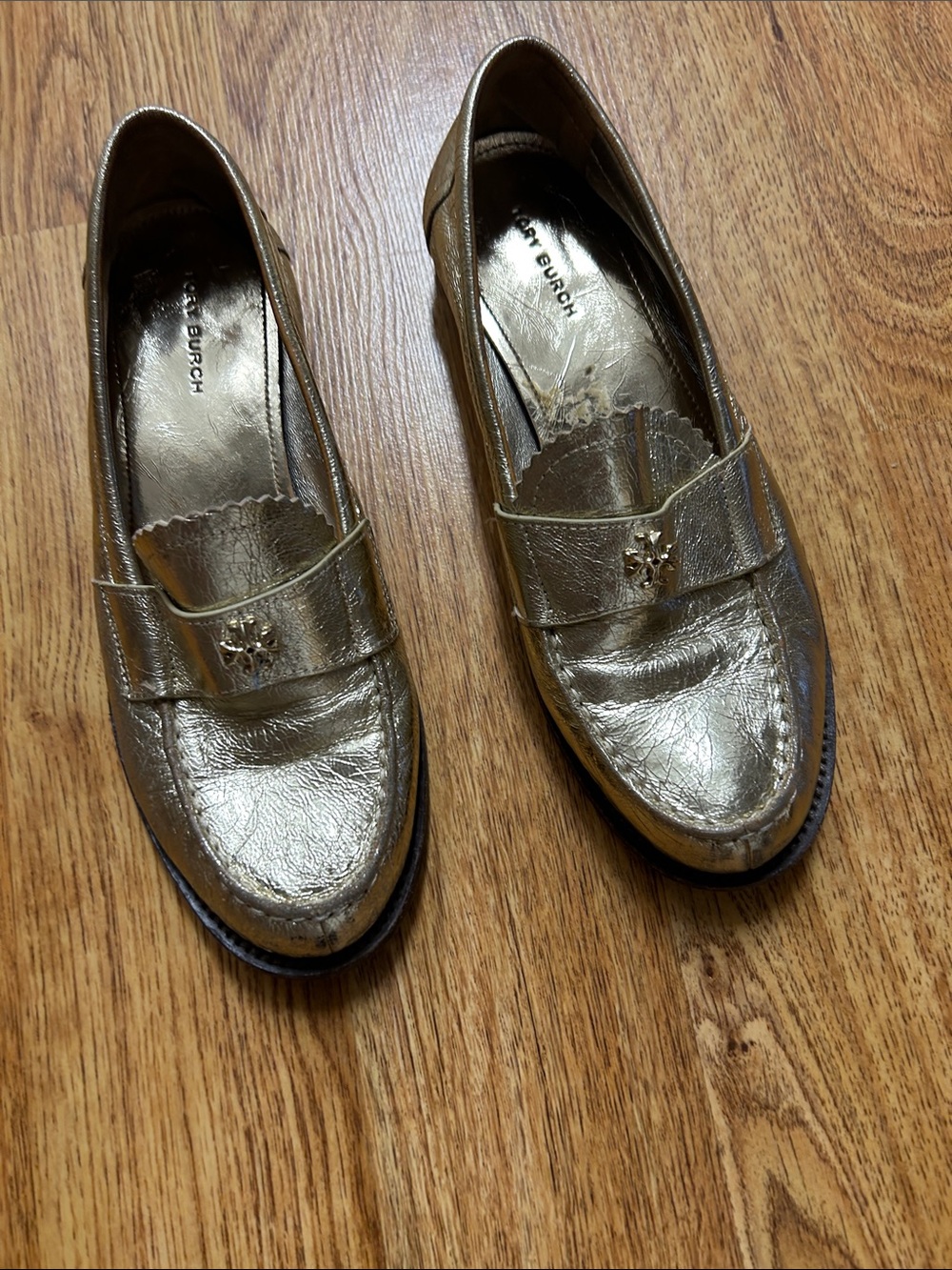 Tory Burch Metallic Gold Moccasin Size 6M